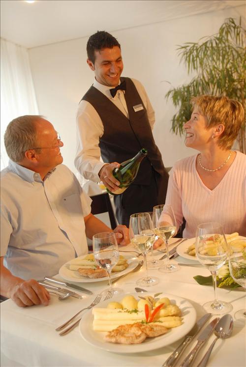 Landhotel Allgaeuer Hof Wolfegg Restoran fotoğraf